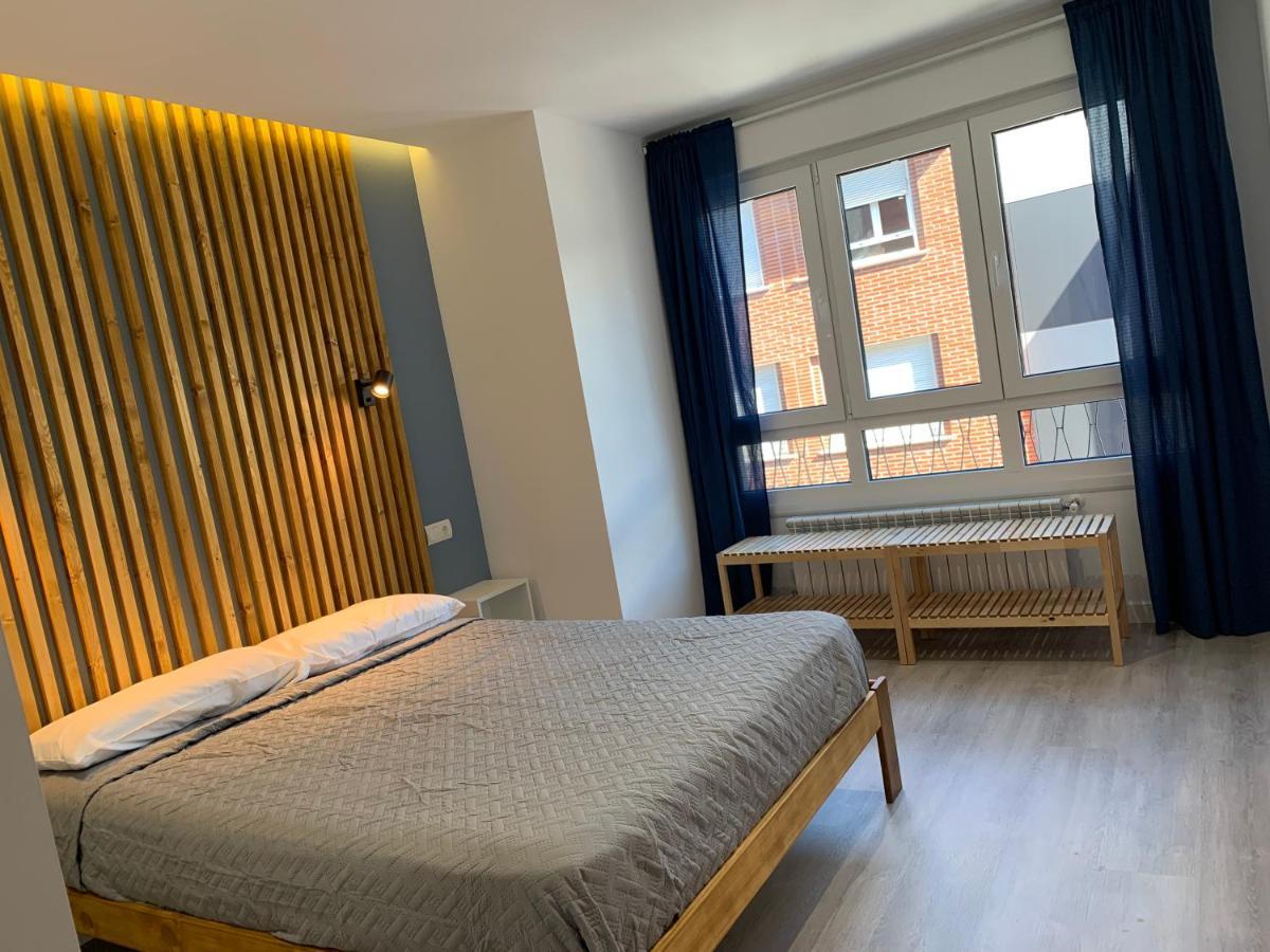 Bierzo Habita Apartments 蓬费拉达 外观 照片