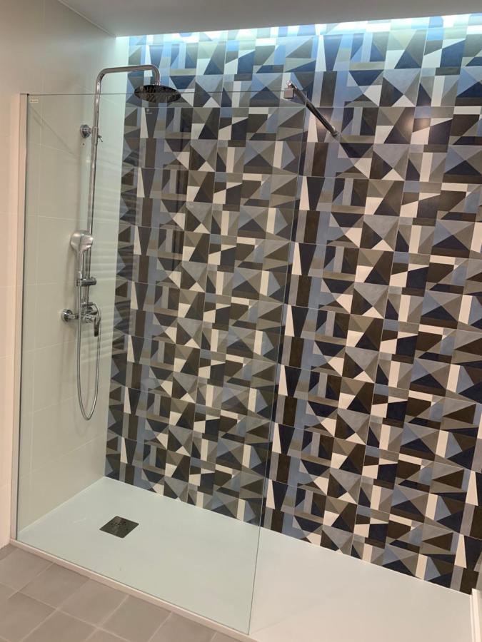 Bierzo Habita Apartments 蓬费拉达 外观 照片
