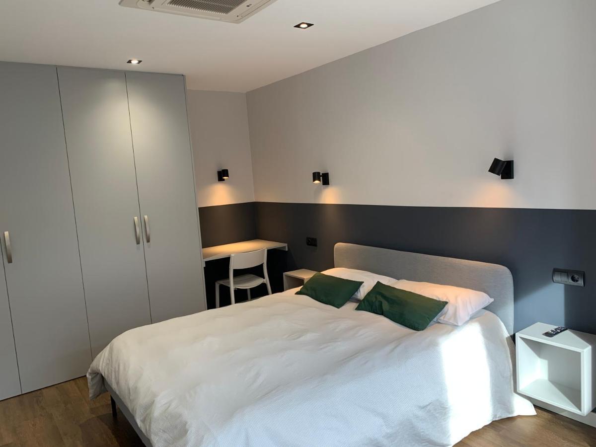 Bierzo Habita Apartments 蓬费拉达 外观 照片