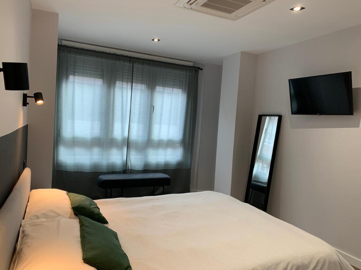 Bierzo Habita Apartments 蓬费拉达 外观 照片