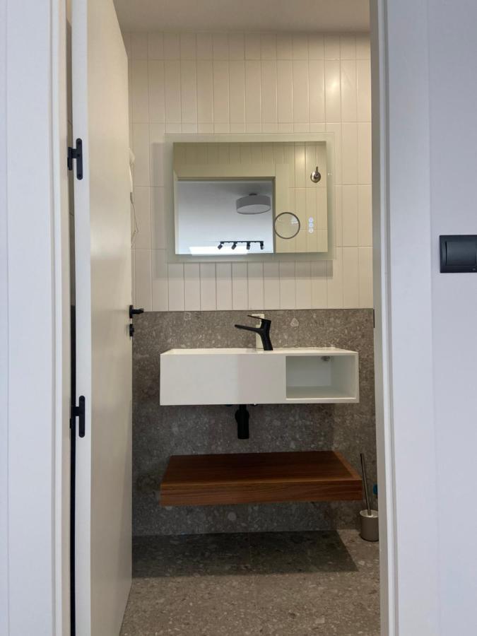 Bierzo Habita Apartments 蓬费拉达 外观 照片