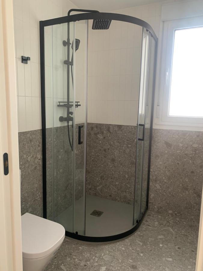 Bierzo Habita Apartments 蓬费拉达 外观 照片
