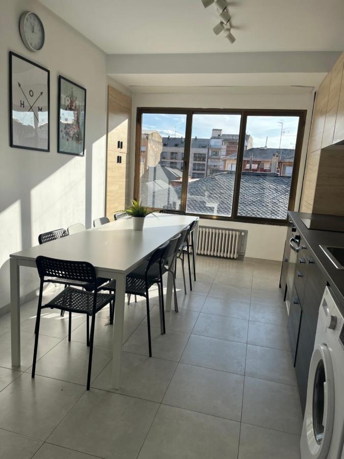 Bierzo Habita Apartments 蓬费拉达 外观 照片
