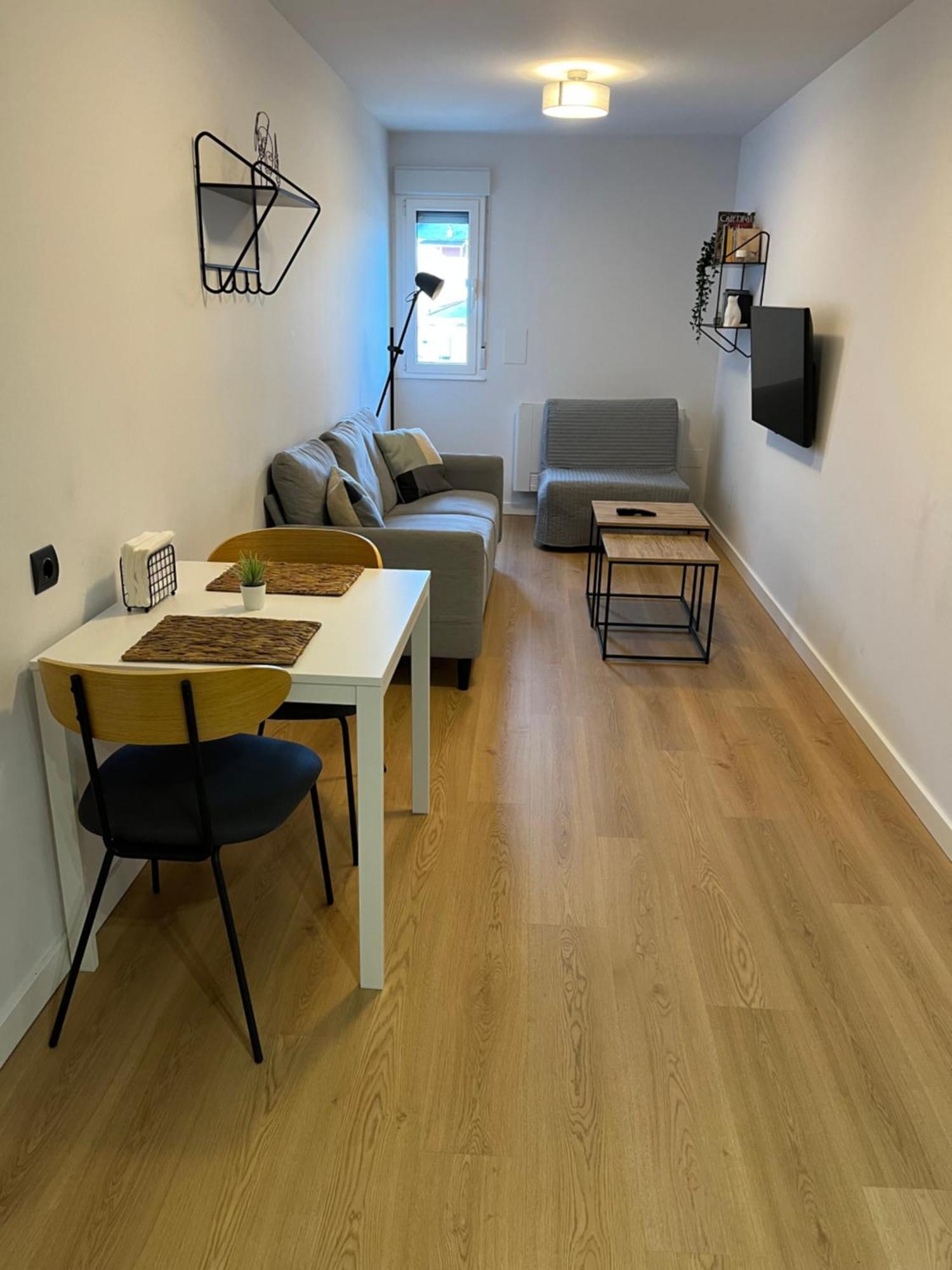 Bierzo Habita Apartments 蓬费拉达 外观 照片