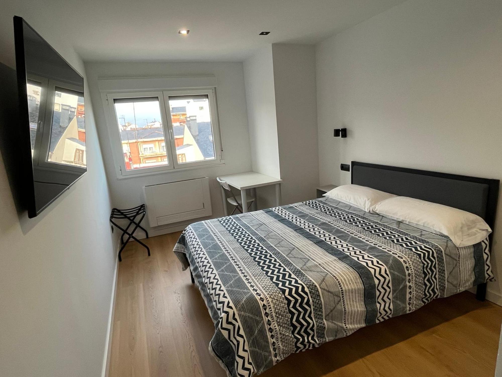 Bierzo Habita Apartments 蓬费拉达 外观 照片