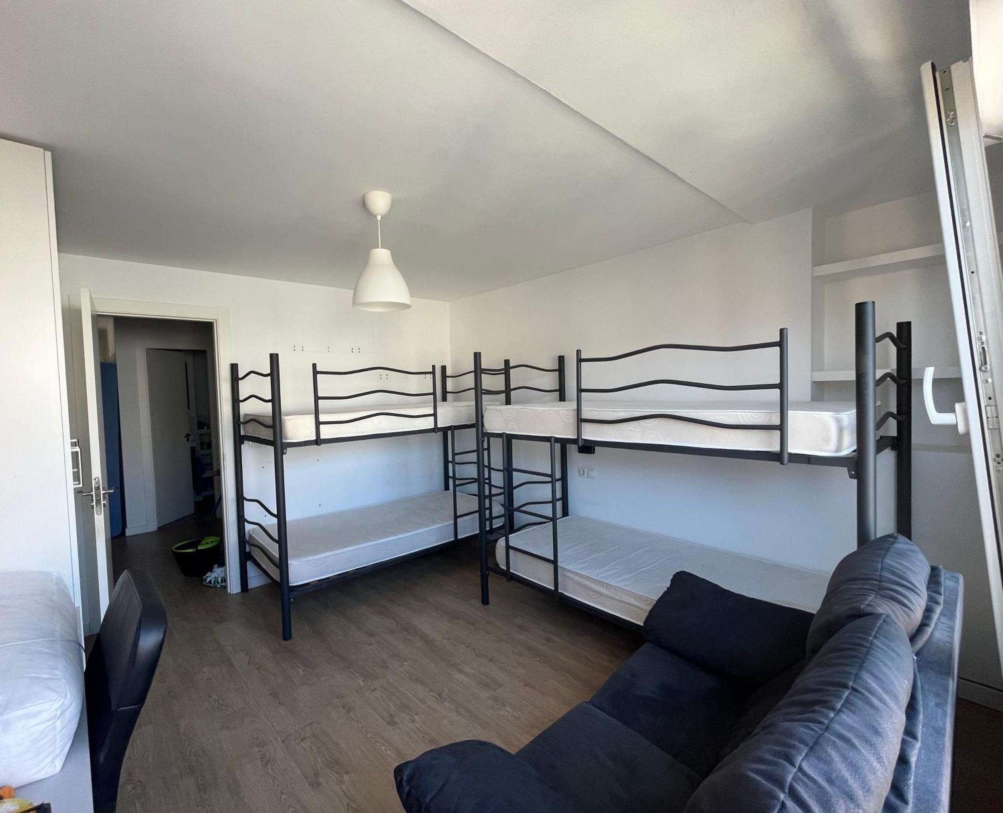Bierzo Habita Apartments 蓬费拉达 外观 照片